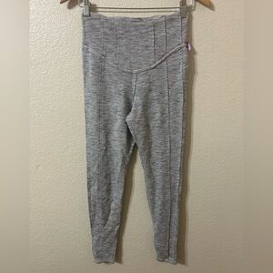 FP Movement Free People High Rise Hybrid Leggings in Heather Gray - Size Small